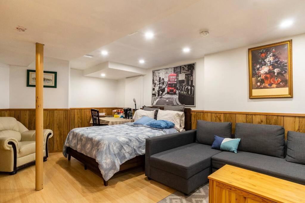 Hotel Big Oasis Studio Near Airport Yyz Toronto Exterior foto